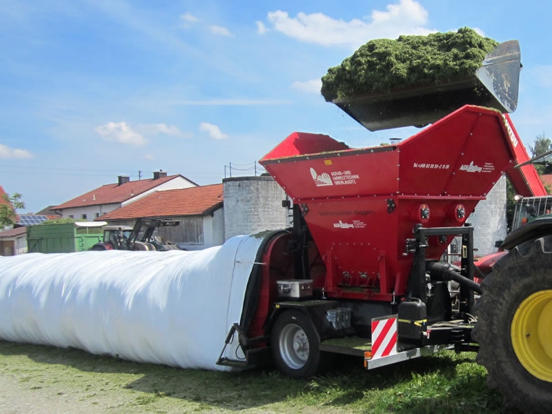 Feuchtkornverarbeitung: Siloforce Messermühle & Siloforce Silagetrichter