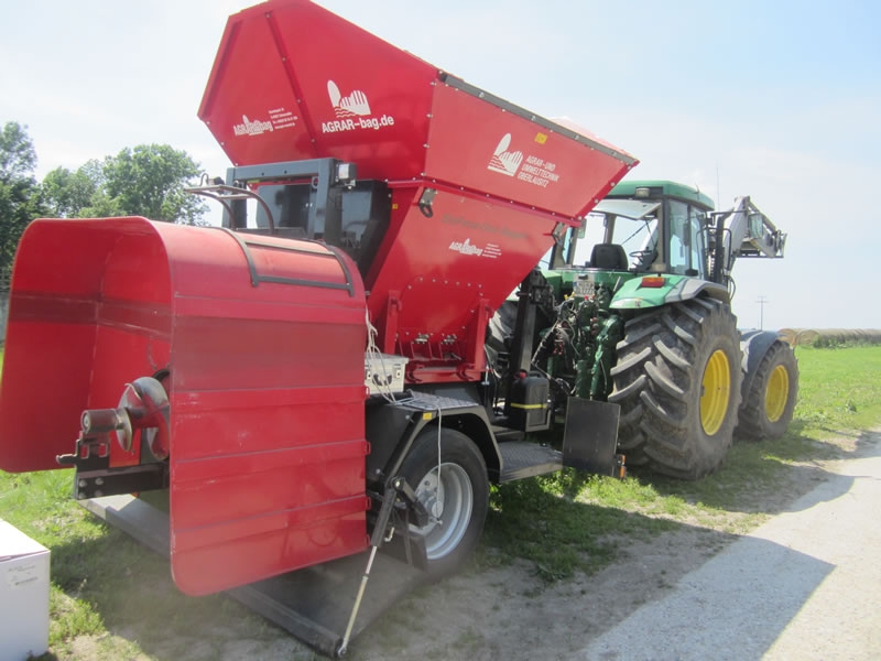 AGRAR-bagger Silo Force Silagetrichter Transportstellung